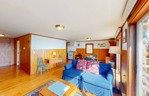 Brooklin House | Dog-friendly oceanfront stone house with beach access, stunning views & deck