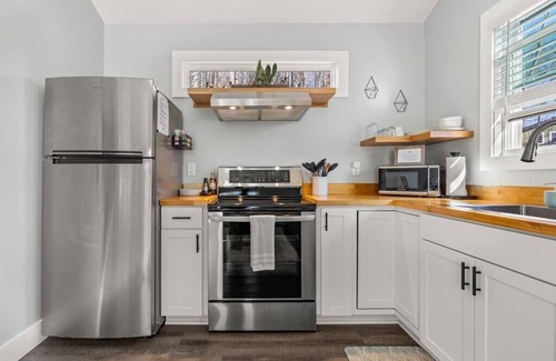 Swannanoa Apartment | Dog Friendly Tiny Home 15 Min from Asheville's Best
