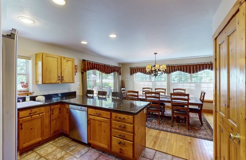 Steamboat Springs House | Dog-Friendly Home w/Mountain Views, Washer/Dryer, Balcony, Deck & Free WiFi