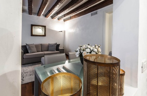 San Marco Apartment | Doge's Palace Suite R&R