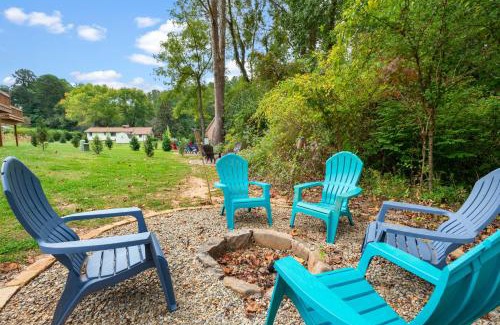 Asheville House | Dogwood Sweetgum Buyout by AvantStay 2 Home Buyout Sleeps 16