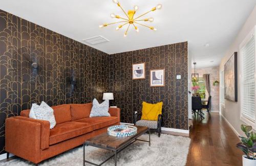 Asheville House | Dogwood Sweetgum Buyout by AvantStay 2 Home Buyout Sleeps 16