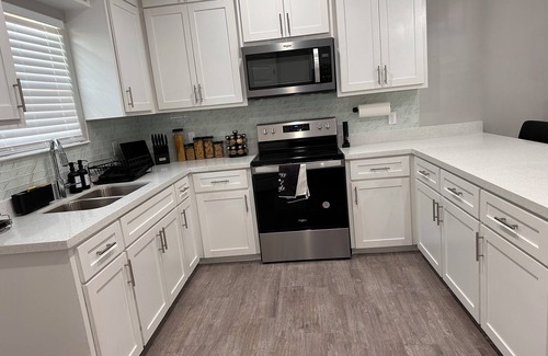 Weslaco House | Doho-Enterprise Villa