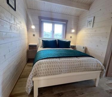 Glencolmcille Apartment | Dolmen Lodge.