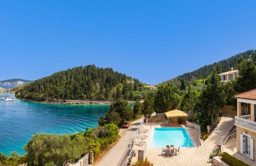 Katsimatika Villa | Dolphin House - Three Bedroom Villa, Sleeps 7