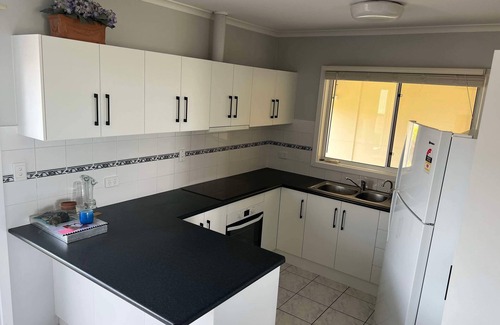 Cape Jaffa House | Dolphin Views@ Limestone coast Cape Jaffa Pet friendly. Boat parking Beach Front