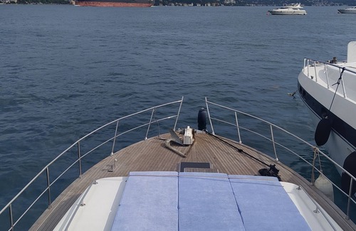 Bebek Boat Rental | DOLPHIN YACHT
