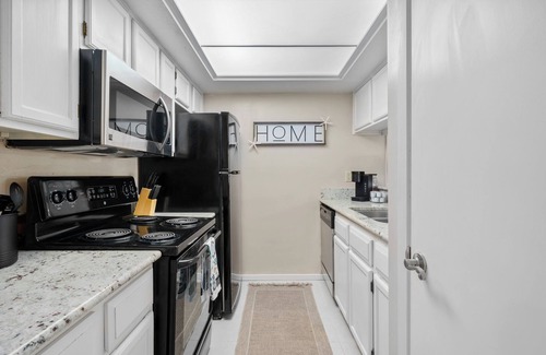 Harbor Oaks Condo | Dolphins Den - Boat Slip and Water View ~ Cove