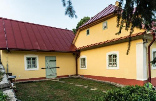 Banska Stiavnica House | Domčok na Slnečnom Kopci