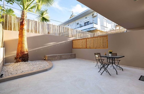 Agia Marina Apartment | Dom Azure Elegant Studio 2