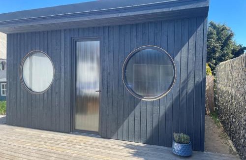 Puck House | Dom Belona z prywatnym podgrzewanym basen i jacuzzi