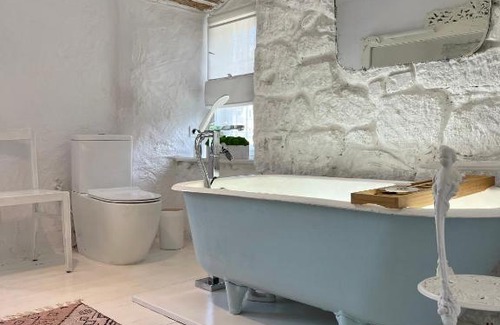Lwowek Slaski Villa | Dom w murach