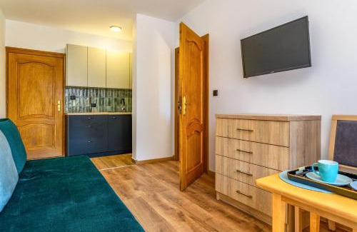 Jastrzebia Gora Bed & Breakfast | Dom Wypoczynkowy Arka