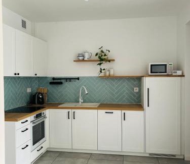 Wlochy House | Dom z ogrodem w zaciszu W-wy