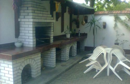 Backi Petrovac Bed & Breakfast | Domaćinstvo Opavski