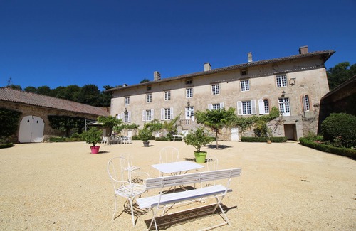 La Jonchere-Saint-Maurice House | Domaine du Vignau, Cottage of charm and tradition