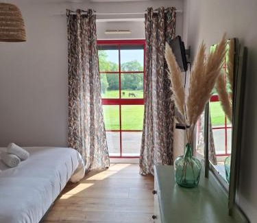 La Vraie-Croix Apartment | Domaine de Bobehec - Gîte de groupe, chambres & Salle - jusqu'à 23 couchages - Morbihan proche Vannes et plages
