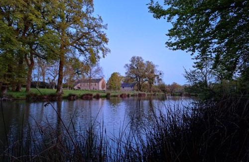 La Vraie-Croix Apartment | Domaine de Bobehec - Gîte de groupe, chambres & Salle - jusqu'à 23 couchages - Morbihan proche Vannes et plages