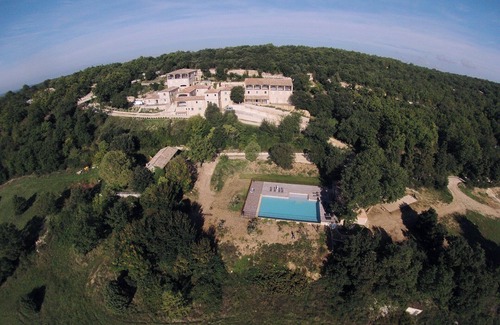 Issirac House | Domaine de Coulon, Maison Aiguèze