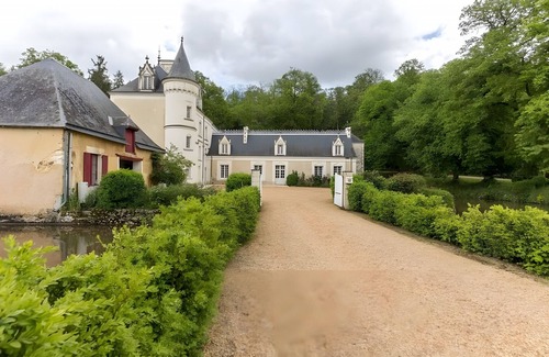 Villiers-au-Bouin Villa | Domaine de l'Aubonnière - 14p - Rêve au Mans