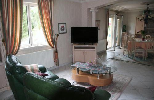 Issel Bed & Breakfast | Domaine de la Pendule