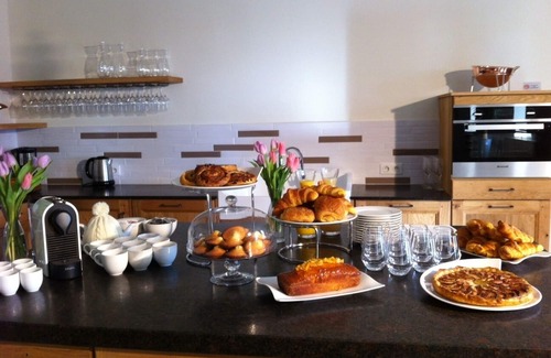 Chavagnes House | Domaine des Gauliers (classified 5*), group gîte - 8 rooms/22 pers - swimming pool