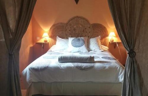 Blot-lʼEglise Bed & Breakfast | Domaine des Maillets