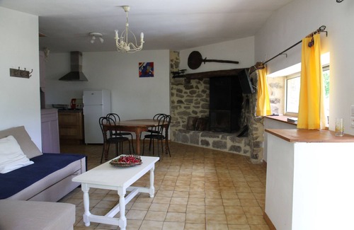 Asperjoc House | DOMAINE DU VERNADEL GITE VERNADE
