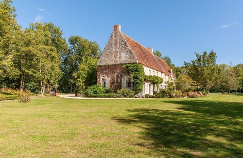 Colleville-Montgomery House | Domaine La Balanderie, sleeps up to 20 (Terrace, large park, beach 1.5km away)