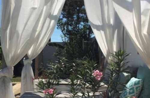 Vestric-et-Candiac Cottage | Domaine Terre de Bohême