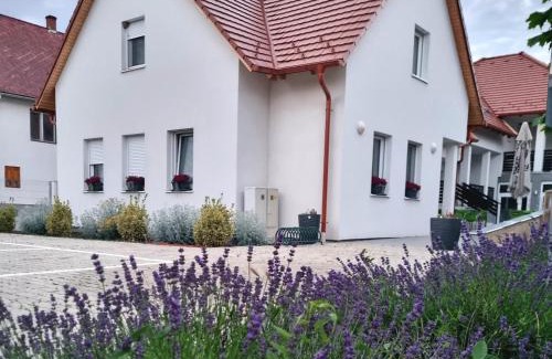 Sukoro Apartment | Domb Apartmanok