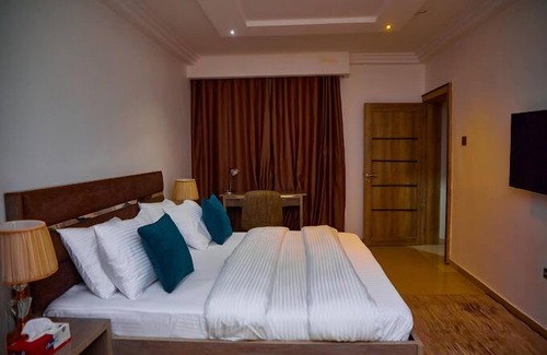 Kaduna Hotel | Dome Suites by Makblo