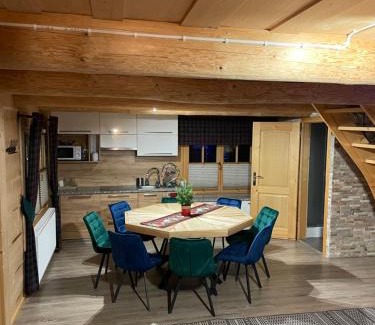 Male Ciche Ski Chalet | Domek Góralski U Hanki Domek przy Stoku