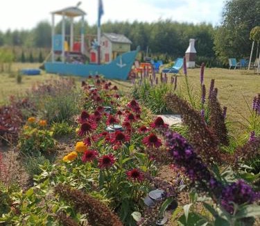 Mielno House | Domek Lawendowe Wzgórze na wyłączność z jacuzzi i klimatyzacją