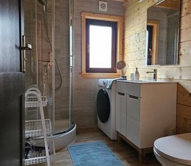 gmina Skape House | Domek przy lesie SPA