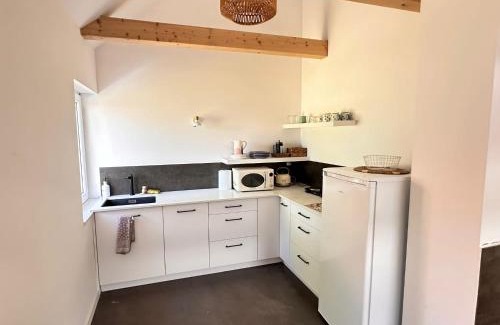 gmina Klonowa House | Domek w Lesie z Parkingiem i Jacuzzi w Leliwie by Noclegi Renters