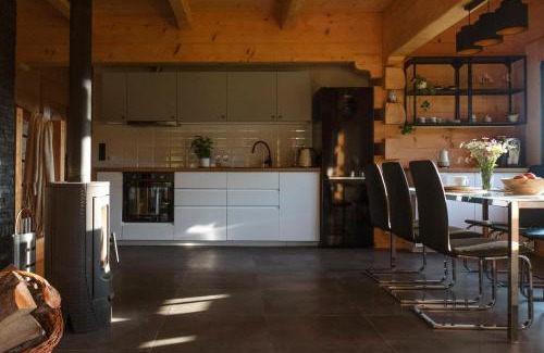 Lapsze Nizne House | Domek z balią - Dotyk Motyla