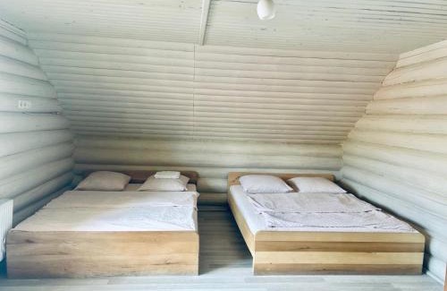 Soymy House | Domik Zubanicha