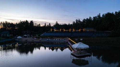 Woliborz House | Domki Nad Stawami z Jacuzzi i Sauną 2