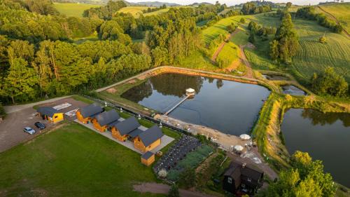 Woliborz House | Domki Nad Stawami z Jacuzzi i Sauną 4