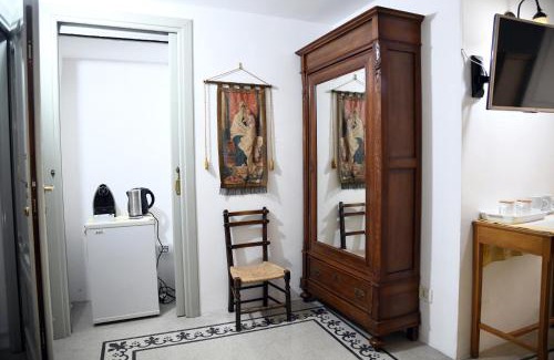 Nuoro House | Domo Peonia Bianca