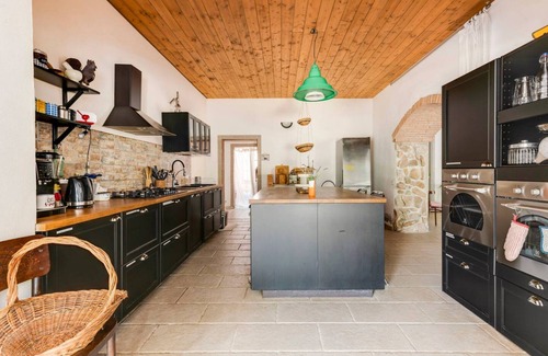 Villaggio delle Mimose House | Domu Prexada, 400m2 di villa with pool ready to welcome 12 people