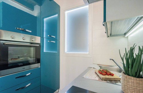 Como City Centre Apartment | Domus in Como - Six Bedroom Apartment, Sleeps 15