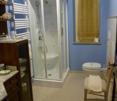 Treiso Bed & Breakfast | Domus Langhe B&B