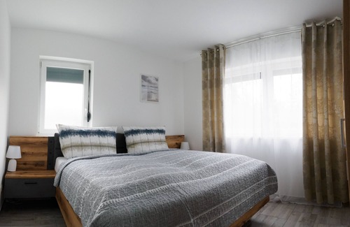 Vienna Apartment | Domus Optima with garden