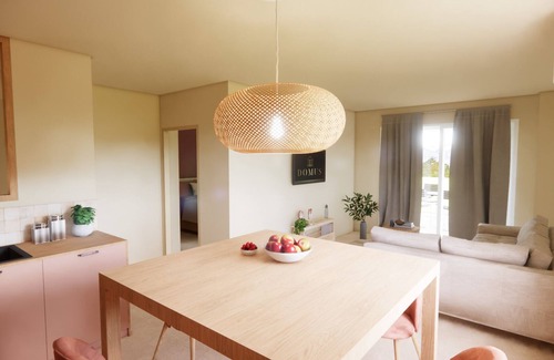 Estezargues House | Domus Solis