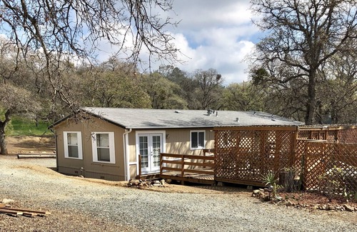 Coulterville House | Don Pedro Hideaway at the Lake