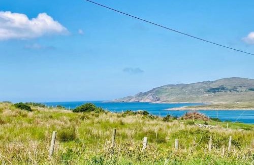 Lettermacaward House | Donegal Beach Cottage with Sea Views & Internet TV, sleeps six