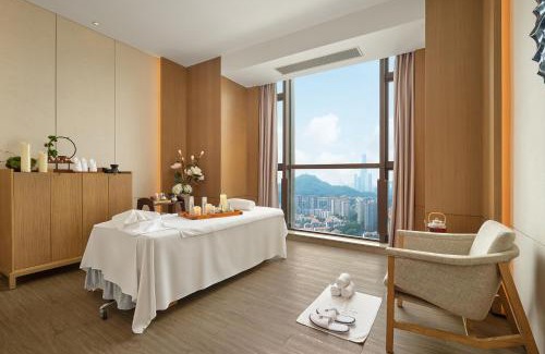 Dongguan City Center Hotel | Dongguan DongCheng International Hotel - Free shuttle buses for executive room guests during Canton Fair