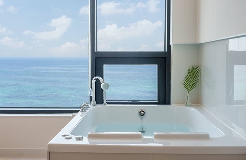 Donghae House | Donghae Neulbadarang Ocean View Pension